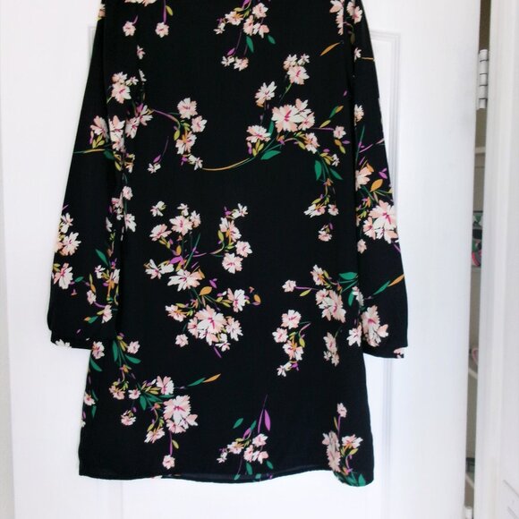 Like New Lulus Herbaceous Babe Navy Floral Print Shift Dress XS / S Above Knee - Picture 10 of 12